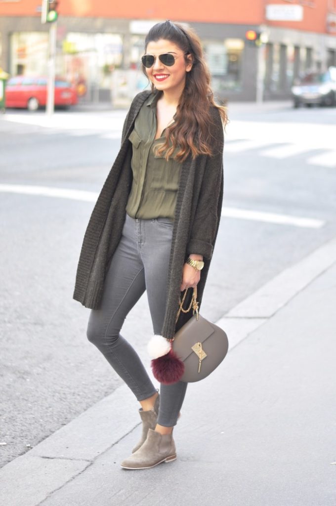 How to Style Beige Chelsea Boots - fashionnes