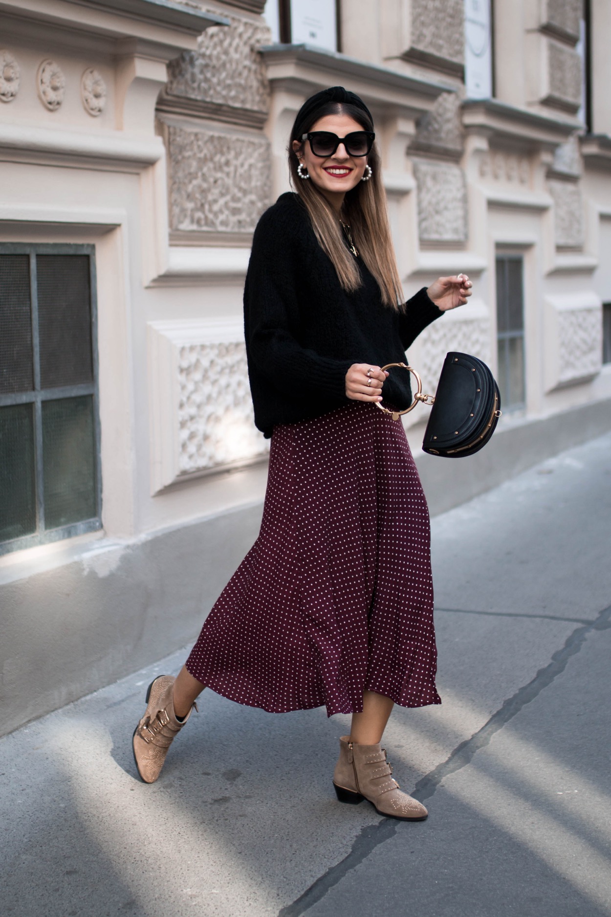 How to wear skirts during autumn